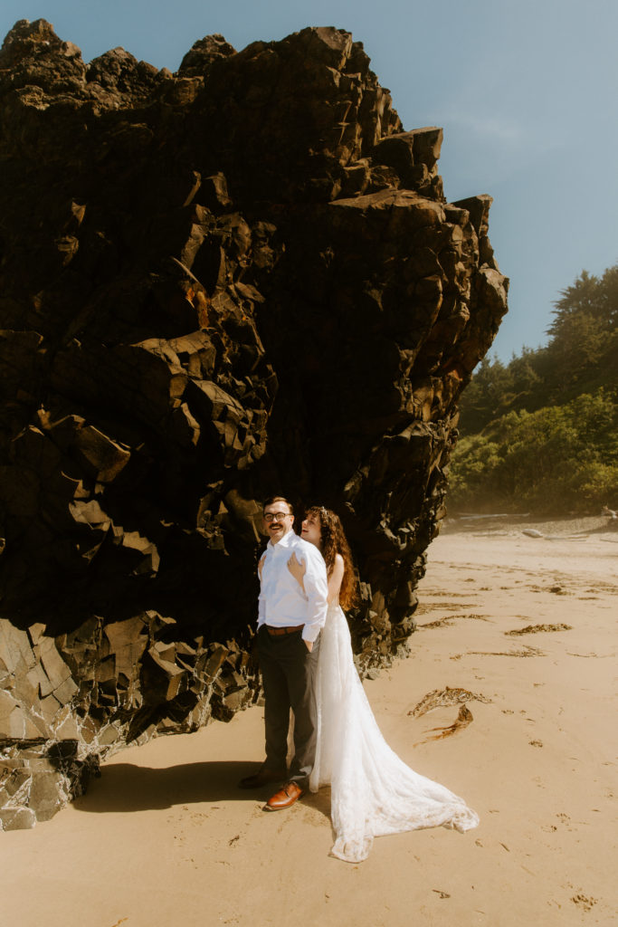 hug point oregon coast beach elopement